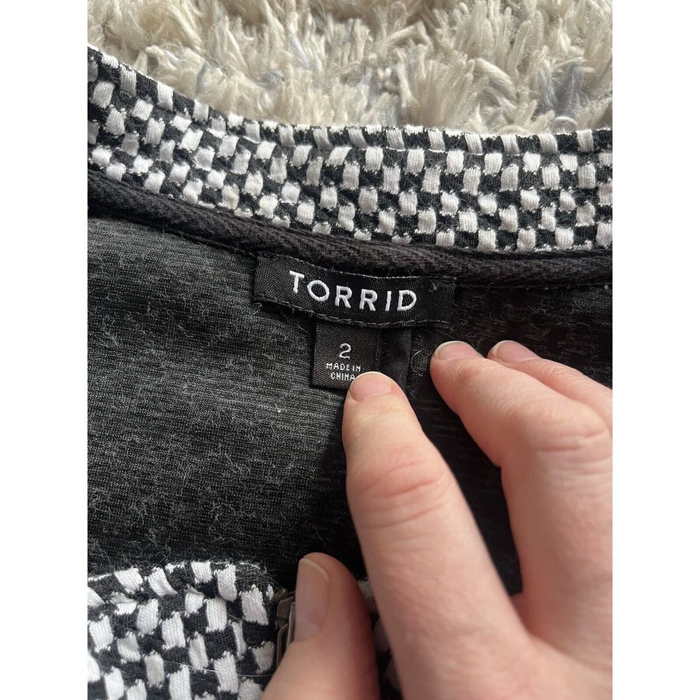 Torrid Jacket Womens 2 Black White Check Moto Biker Edgy Retro Rockabilly Retro - Picture 2 of 5